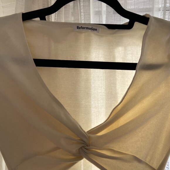 Reformation Kelia Top with Cut Out - Picture 4 of 5